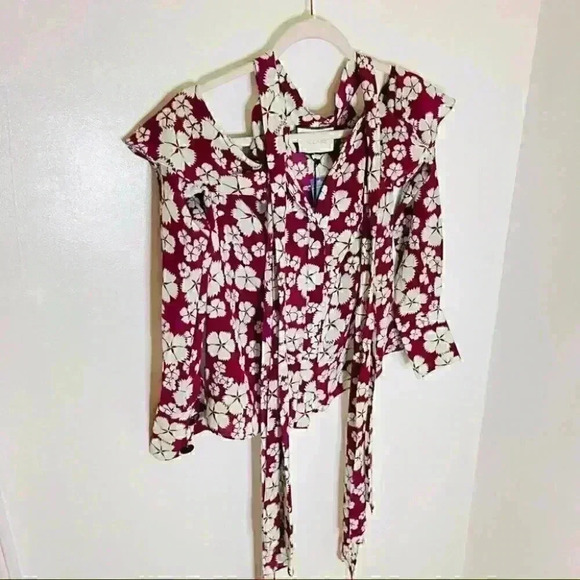 NWT Alexis Paloma Tie Neck Blouse in Red Floral Silk Print - Picture 4 of 7